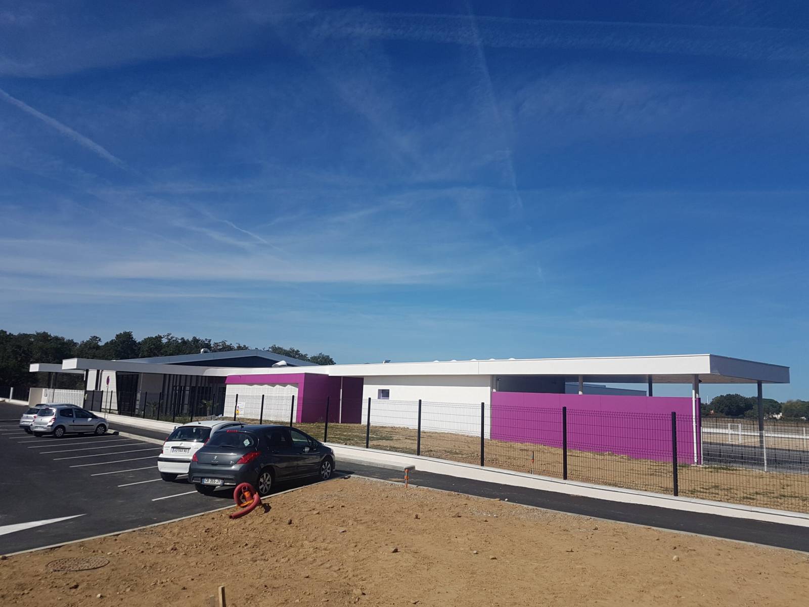 Rénovation des façades avec isolation en ITE d'une école à LEGUEVIN (31)