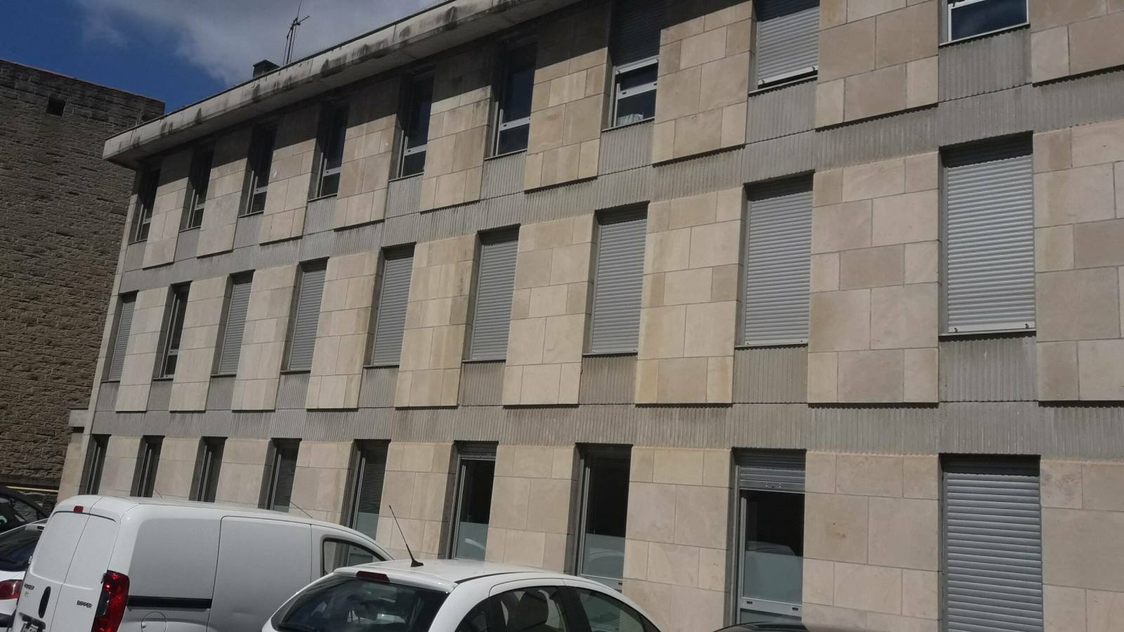 Valorisation et Réhabilitation de la Cité administrative avec pose d'ITE à CARCASSONNE (11)