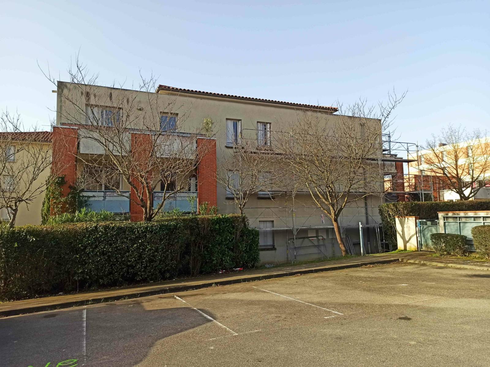 Travaux de couverture, d’étanchéité et de ravalement des façades d’une résidence à TOULOUSE (31)