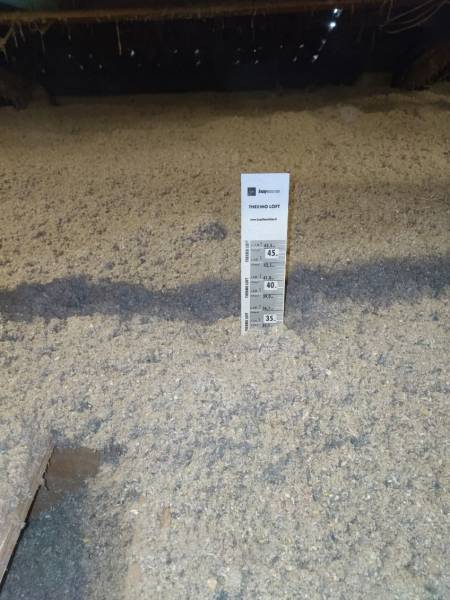 Isolation des combles perdus en ouate de cellulose soufflée Isocell