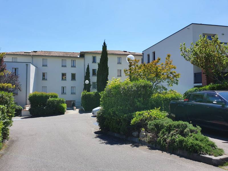 Travaux de couverture, d’étanchéité et de ravalement des façades d’une résidence à TOULOUSE (31)